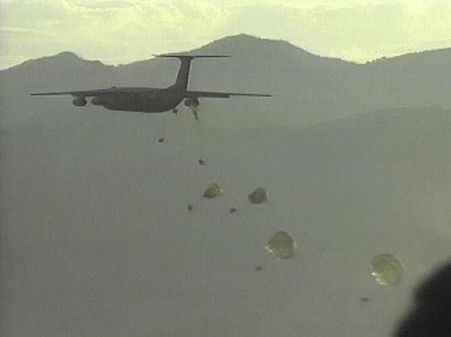 paratroopers_out_the_back