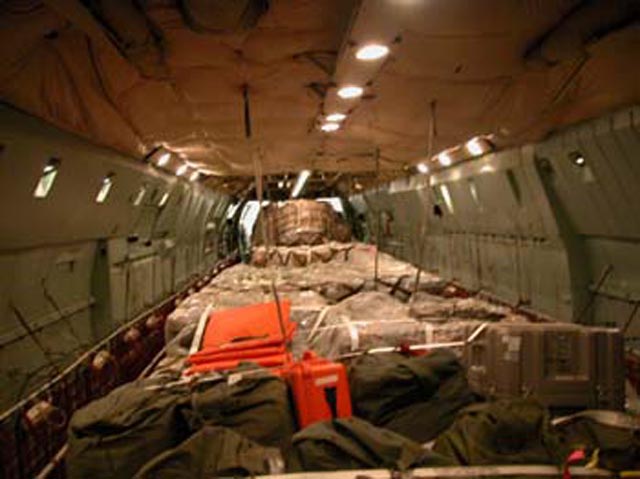 Cargo%20on%20C-141