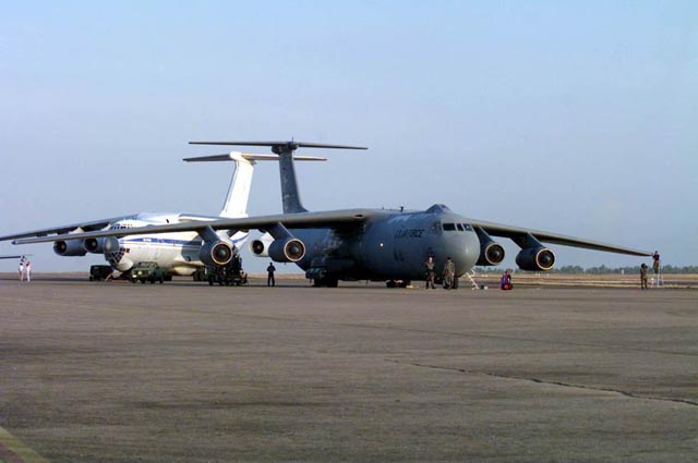 11_10_2002_8_58_c_141b_starlifter_parked_at_darwin_royal_australian_afb